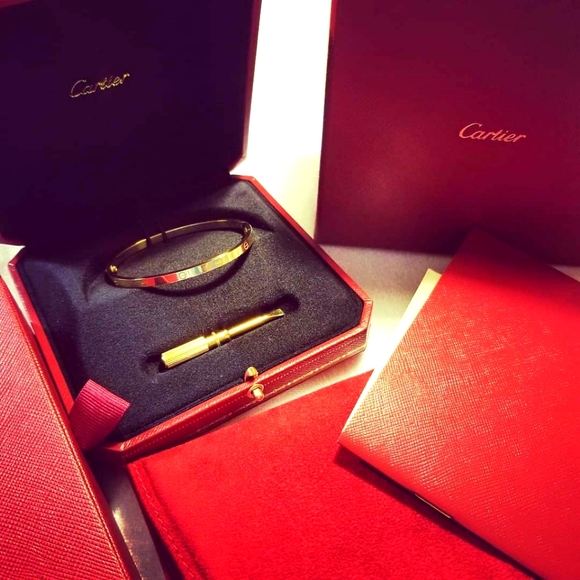 Meet the Posher - Picture 5 of 8